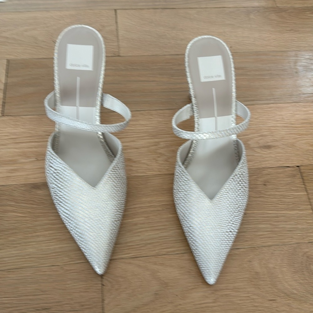 DOLCE VITA SHOE.